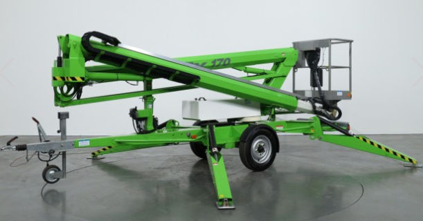 Green towable lift equipment rental